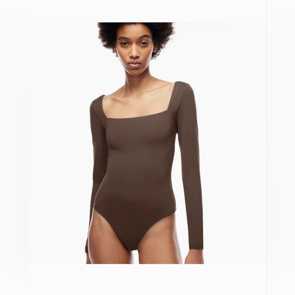 Aritzia Babaton Chocolate Squareneck Long Sleeve Bodysuit Size Small